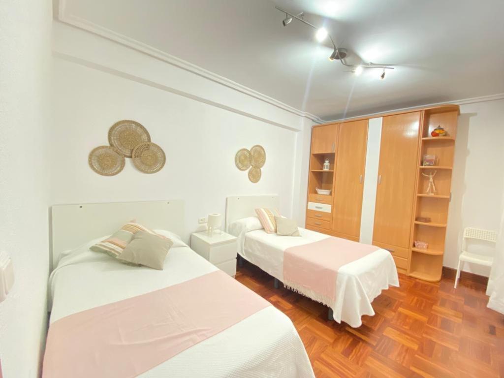 Zarautz Centro Garaje-Parking-Free Apartment Exterior photo