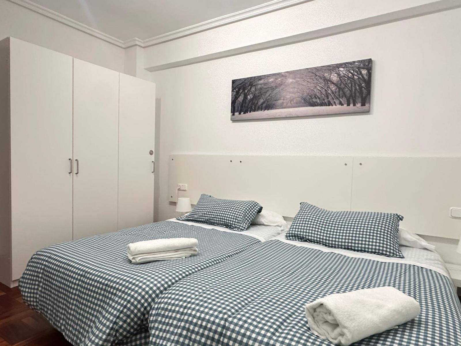 Zarautz Centro Garaje-Parking-Free Apartment Exterior photo